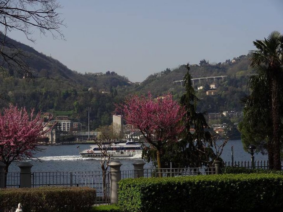 For sale apartment by the lake Como Lombardia foto 6